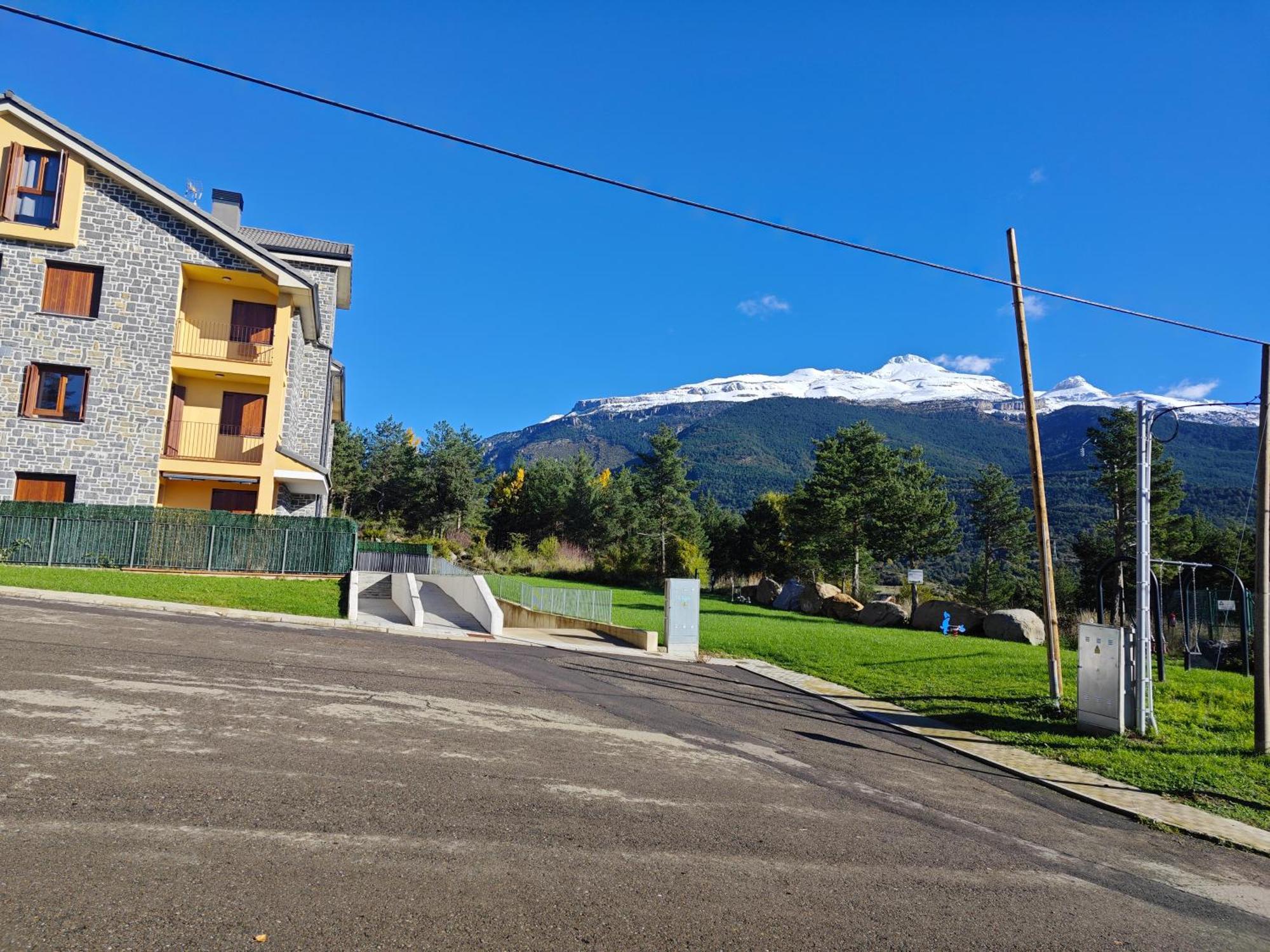 Apartamento A Estrenar En Villanúa Esterno foto
